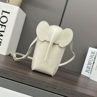 Loewe Elephant Pocket In Classic Calfskin White