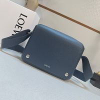 Loewe Medium Pebble Messenger Bag In Supple Grained Calfskin Blue