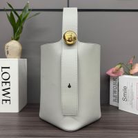 Loewe Medium Pebble Bucket Bag In Smooth Calfskin Grey