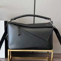 Loewe Medium Puzzle Bag In Classic Calfskin Black