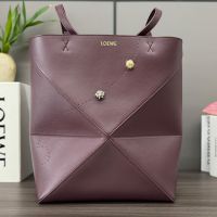 Loewe Medium Puzzle Fold Tote with Hedgehogs Motif In Shiny Calfskin Burgundy