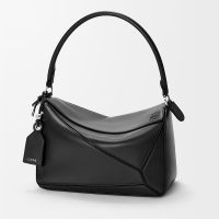 Loewe Medium Puzzle Featherlight Bag In Nappa Lambskin Black