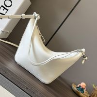 Loewe Mini Hammock Hobo In Classic Calfskin White