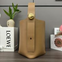 Loewe Medium Pebble Bucket Bag In Smooth Calfskin Brown