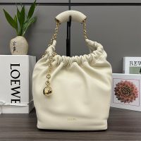 Loewe Small Squeeze Bag In Mellow Nappa Lambskin Beige