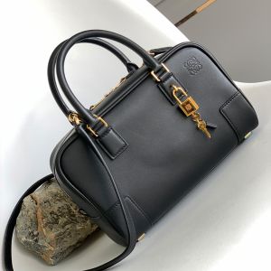 Loewe Amazona 23 Bag In Nappa Calfskin Black