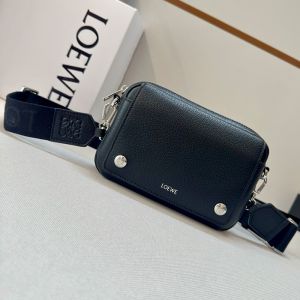 Loewe Small Pebble Messenger Bag In Supple Grained Calfskin Black