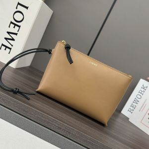 Loewe Knot T Pouch In Shiny Nappa Calfskin Brown