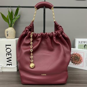 Loewe Medium Squeeze Bag In Mellow Nappa Lambskin Burgundy