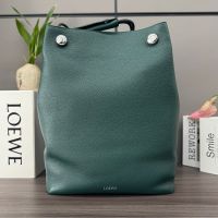 Loewe Pebble Hobo In Supple Grained Calfskin Green