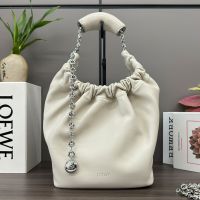 Loewe Small Squeeze Bag In Mellow Nappa Lambskin White